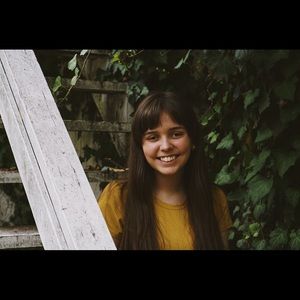 Meet your Posher, Caroline